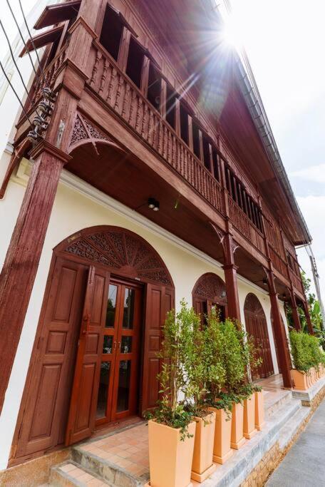 Treetop - Fong Lee Cc Lampang Walking Street Dış mekan fotoğraf